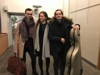 Le trio Hélios au théâtre d'Aurillac : Alexis Dérouin, violoncelle ; Camille Fonteneau, violon; Alexis Gournel, piano